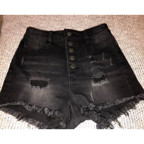 (SOLD) High-waisted shorts - Picture 1 of 6
